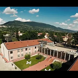 Th - Casa Leonori *** Assisi